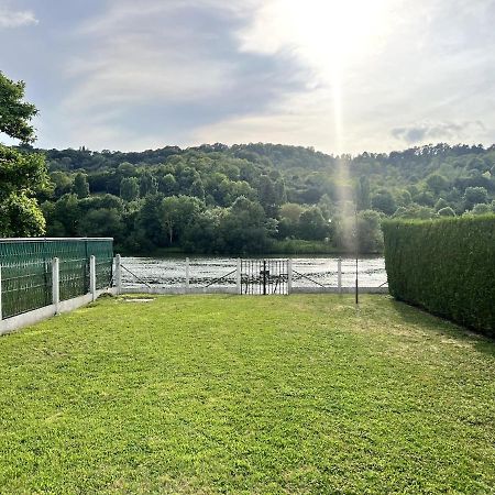 Charmant Chalet En Bord De Seine Saint-Pierre-du-Vauvray Exterior photo